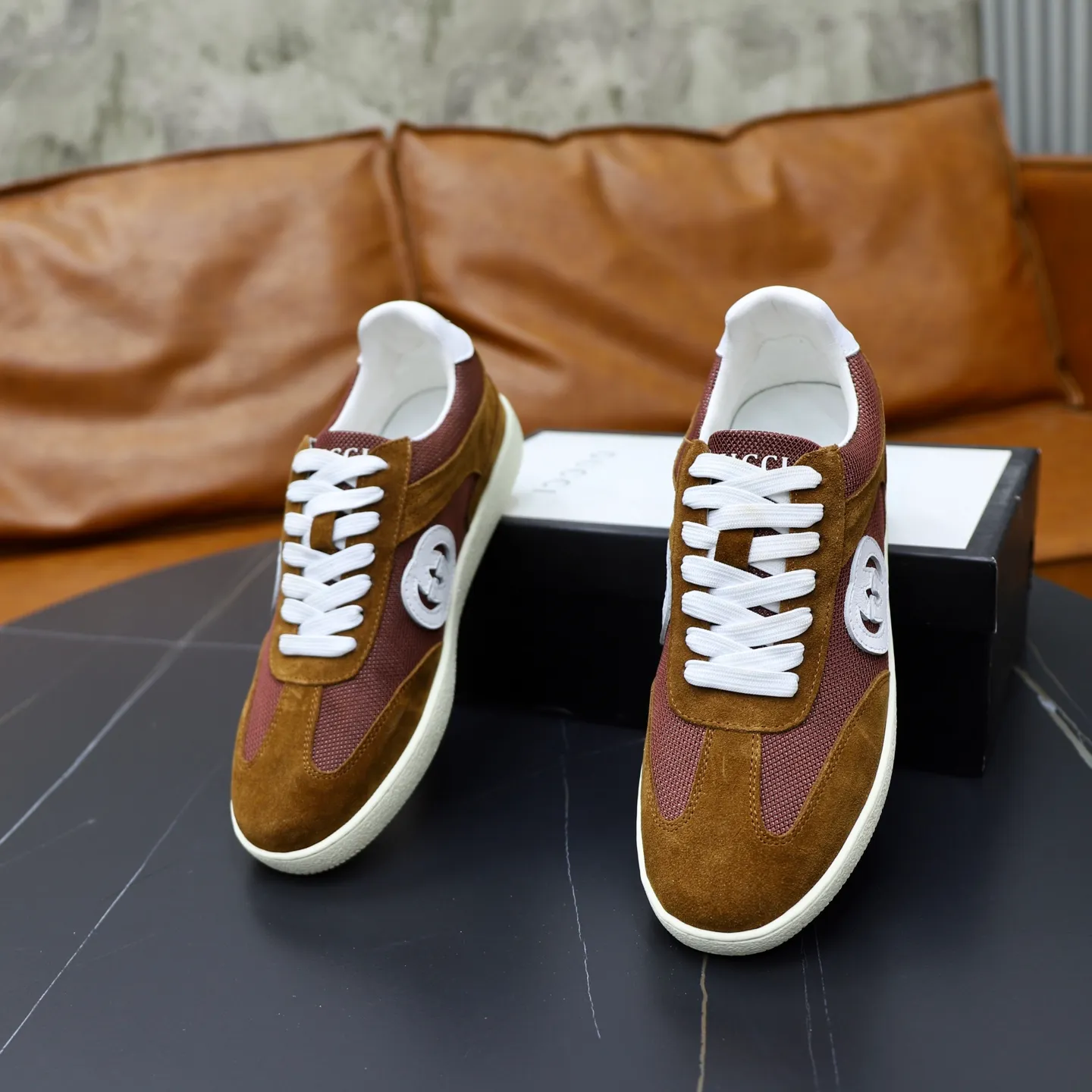 Men's shoes: 400💰🙅‍♂️🙅‍♂️🙅‍♂️ Brand: GUCCI Standard code: 38-44 (45 customized) Grade: Same as the official website Material: Original leather splicing Comfortable and breathable lining Original wear-resistant outsole Style category: Men's fashionable casual shoes Running sneakers Noble luxury brand elements Top luxury Color: actual picture color